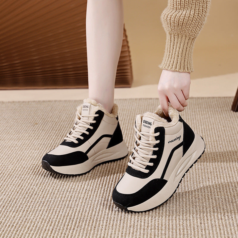 Gray helmet for bikers